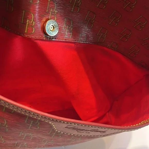 Dooney & Bourke Limited Edition 1975 Red /Burgundy Dillen Belvedere Hobo  Bag - Picture 10 of 13